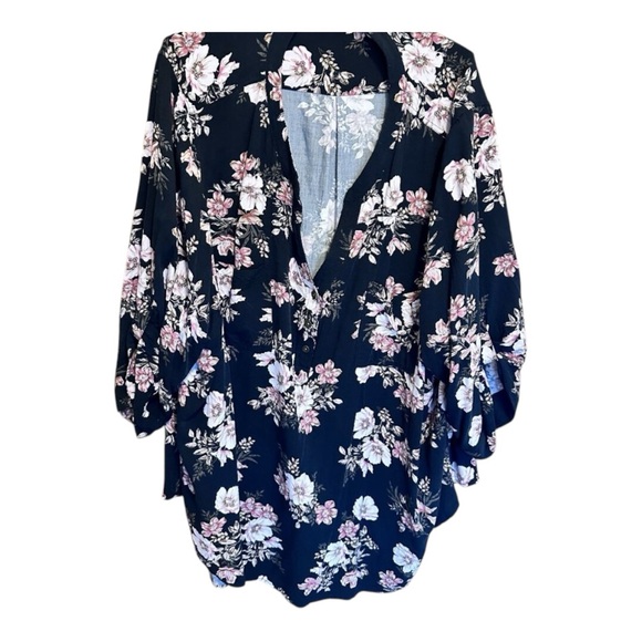 Torrid Size 5 Black Vintage Floral Y-neck shirt - Picture 12 of 12